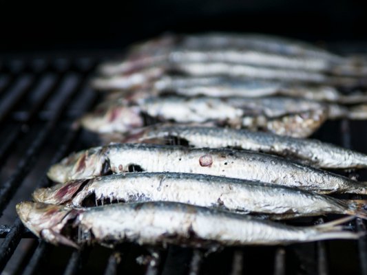 Fische auf dem Grill